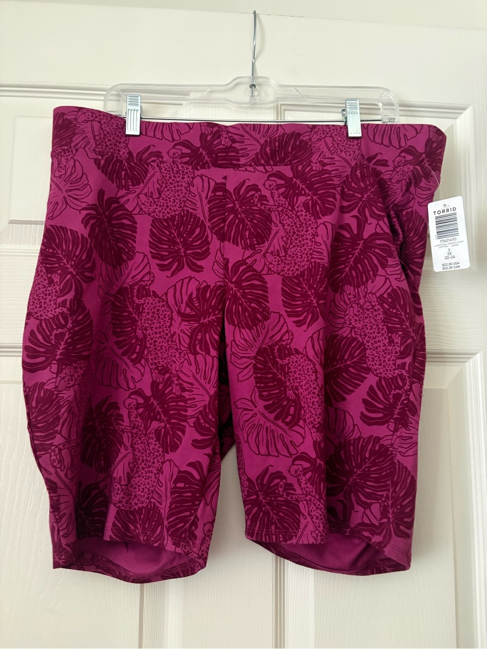 Torrid Sz 3X hot pink monstera leopards Bike Short